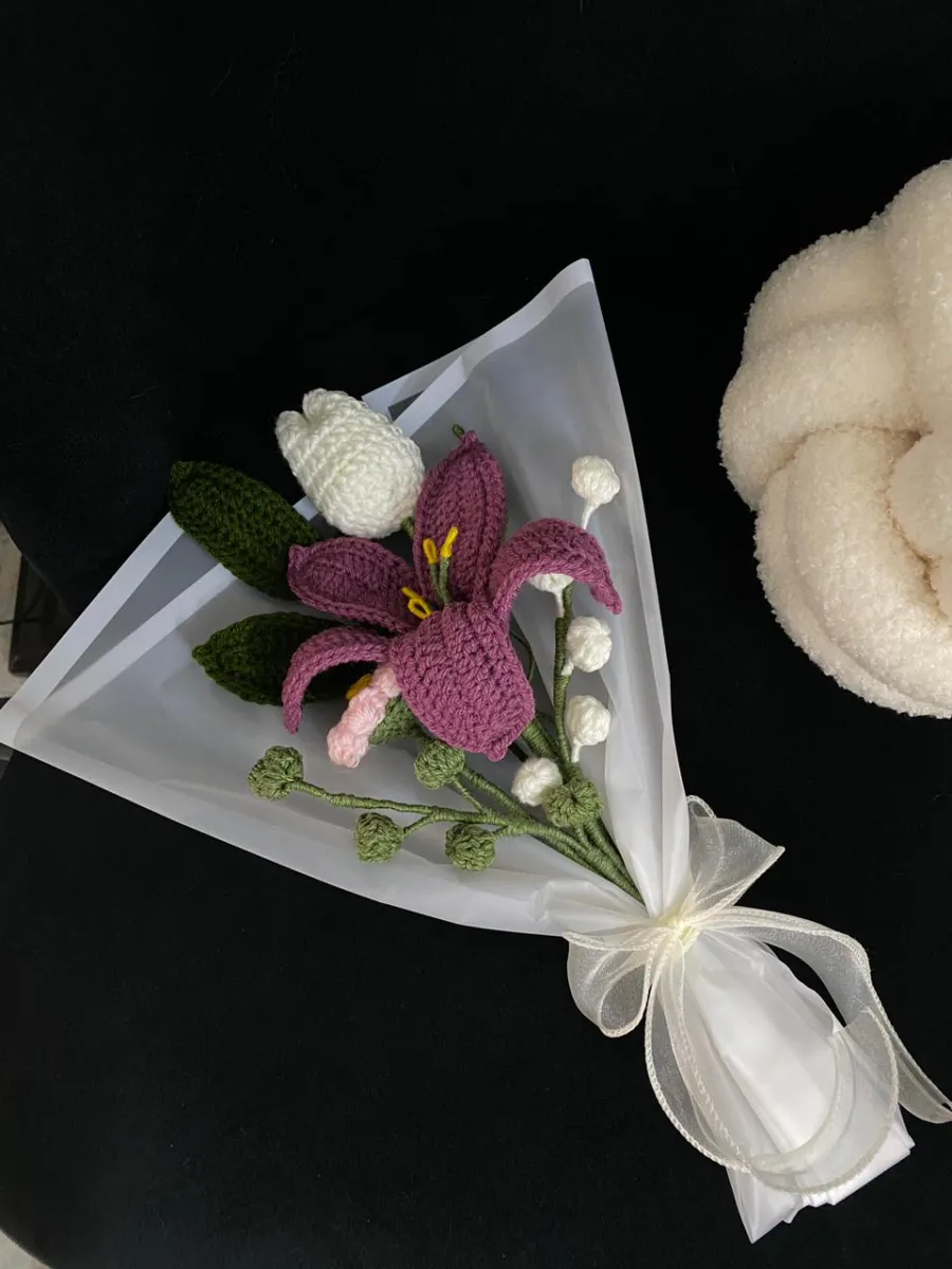 Lilly Bouquet