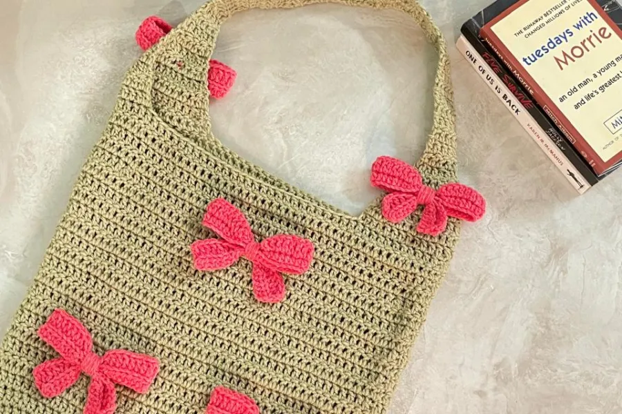 Crochet bags: what they cost and how they hold up