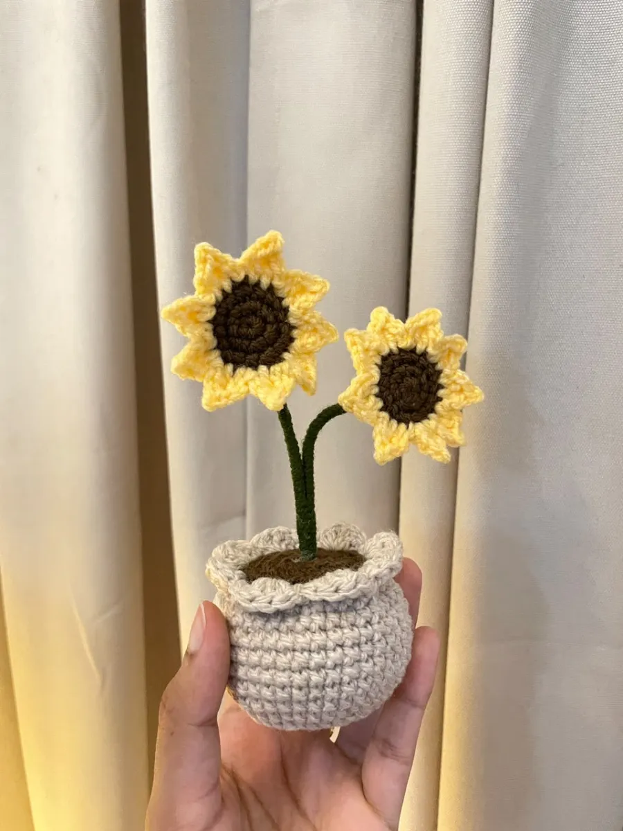 Sunflower Pot