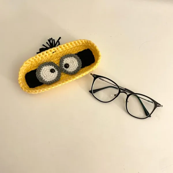 Minion Glasses Holder